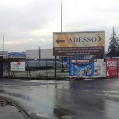 Košice, Južná trieda 66, reklamné plochy