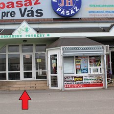 Topoľčany, ul.17.novembra - pasáž Polygón o výmere 80 m 2
